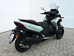 Yamaha Tricity 300, provoz 07/2024, 1.majitel, najeto 556 km - 5