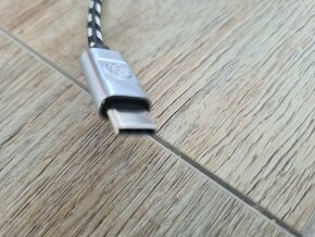 Originální kabel k iPhonu od Volkswagenu - 5