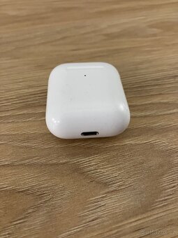 AirPods 2. Generace - 5