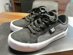 Fungl nové 2 páry bot DC Shoes - velikost EUR 31 - 5