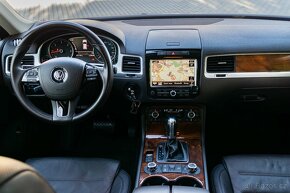 Volkswagen Touareg, 3.0 TDi V6 4x4 AUTOMAT - 5