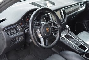 Osobní automobil Porsche Macan 3.6 Turbo, barva bílá - 5