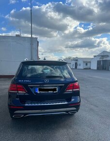 Mercedes-Benz GLE 250d,360° kamera, 4matic, Panorama - 5