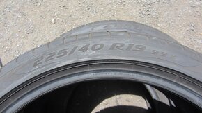 Letní pneu 225/40/19 Pirelli Run Flat - 5