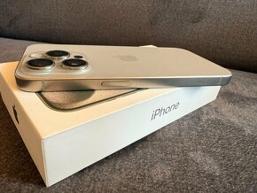 Apple iPhone 15 Pro 1TB Natural Titanium - 5