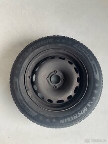 Zimní pneu Michelin 205/65 r15 , disky 4x108 r15 - 5