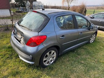 Peugeot 207 1.6 HDI - 2008 - 135 tis - pojídné - havarováno - 5