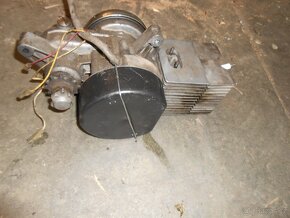 Motor na Babetu 207 - 5