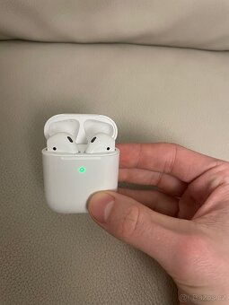 AirPods 2. Generace - 5