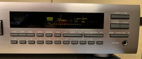 YAMAHA CDX-570 Stereo CD Player + DO / Titan - 5