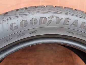 Celoroční Goodyear 235/50/18 - 5