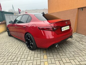 Alfa Romeo Giulia Q4 2.0i 148kW Top - 5