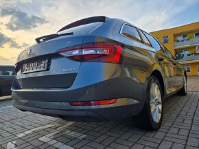 Škoda Superb 2,0TDi 110kW Style 4x4 - 5