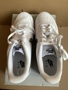 Nike Air Force 1 Low Spray Swoosh White Black Grey - 5