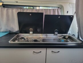 Obytný VW T4 – funkční camper - 5