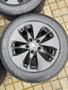 ORIGINÁL Alu Škoda ALASIA R16, 5x112 - TOP STAV, ZIMNÍ PNEU - 5