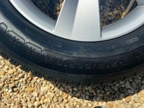 Originální zimní alu sada Škoda 215/60R16, Dunlop 7mm - 5