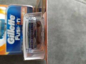 Náhradní holící břity Gillette Fusion ProGlide 4ks - 5