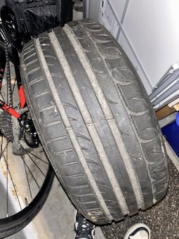 Letní pneu 225/40 R18 - 5