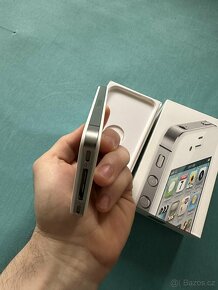 Apple iPhone 4S 16Gb - 5