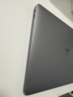 Macbook Air M1 13,3 8GB 256GB záruka 8/2026 - 5