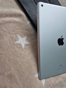 Apple iPad 5. generace - 5