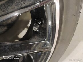 Prodám zimní kola MERCEDES BENZ C-Klasse 19" 225/40 + 255/35 - 5