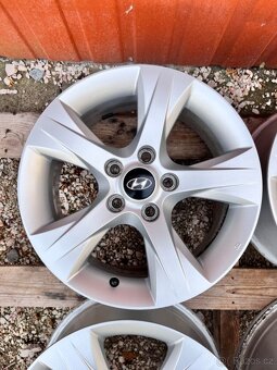 5x114,3 R16 originál alu disky Hyundai i40 - ET 40 - 5