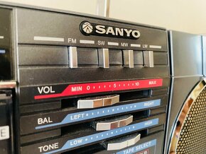 Radiomagnetofon Sanyo M-W22LU, rok 1985 - 5