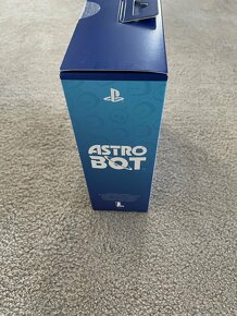 DualSense Astro Bot Limited Edition - 5