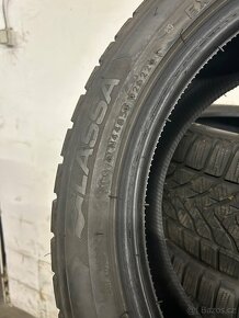 245/45 R19 - 5