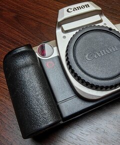 Canon EOS 50/ Elan II - 5