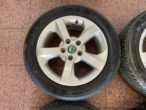 Originalní ALU kola Škoda 5x112 r16 zimní pneu 6mm - 5