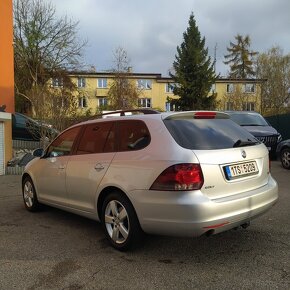 Volkswagen Golf 1.6 TDI,poctivych 290tkm,rok 2012 - 5