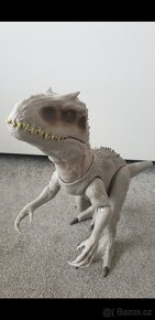 Indominus Rex Jurský svět - 5