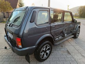 Lada Taiga 4x4 Urban - 5