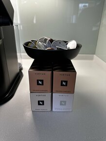 Nespresso Vertuo Next Black Premium - 5