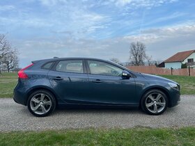 Volvo V40, 2,0 D2 88KW MOMENTUM MANUÁL PO SERVISU - 5