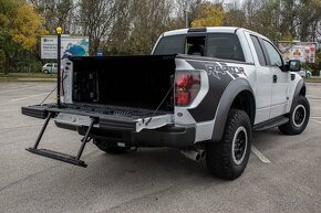 Ford F-150 6.2L SVT Raptor - 5