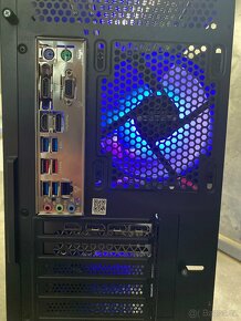 HERNÍ PC | RTX 3060Ti | RYZEN 7 | 32GB RAM | 1TB SSD - 5