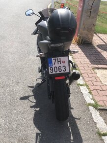 Yamaha yzf R-125 2010 - 5