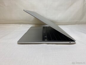 13 APPLE MacBook Air M1 8jádro Silver ZÁRUKA 6-24měsíců - 5