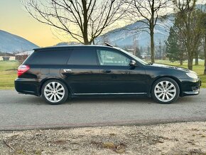 Subaru Legacy Spec.b 3.0r 180kw symetrical 4x4 Facelift - 5