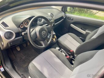 mazda 2 1,3 16V - 5