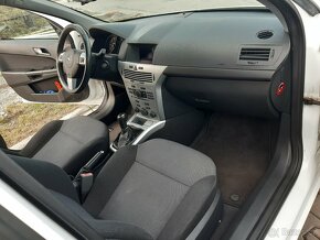 Opel Astra H kombi 1.7 TDCi 81kW - 5