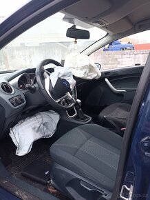 Ford Fiesta VI 1.3i - 5