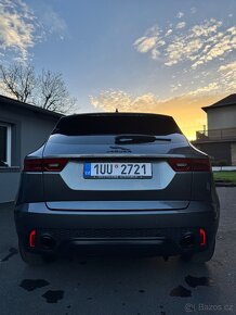 Jaguar E-Pace R-Dynamic - 5