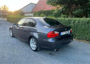 Bmw e90 320d - 5