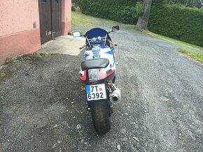 Suzuki GSX-R 600 - 5