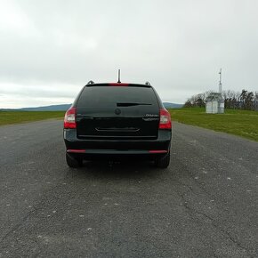 ŠKODA OCTAVIA II,FACELIFT,2.0 TDI,XENONY,TEMPOMAT,TOP STAV - 5